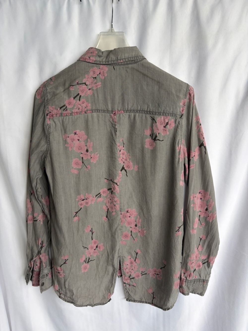 Billy T Madge chambray Cherry Blossom Button Down Shirt - Picture 5 of 10
